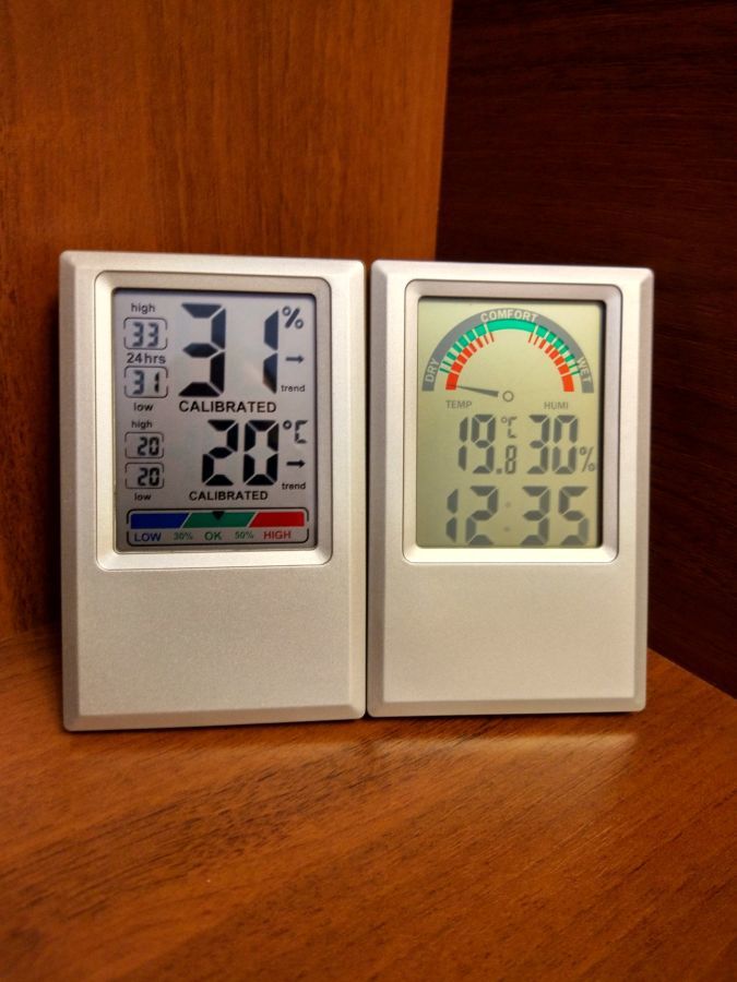 Метеостанции - цифровой термометр гигрометр часы CJ3308T и CJ3308D