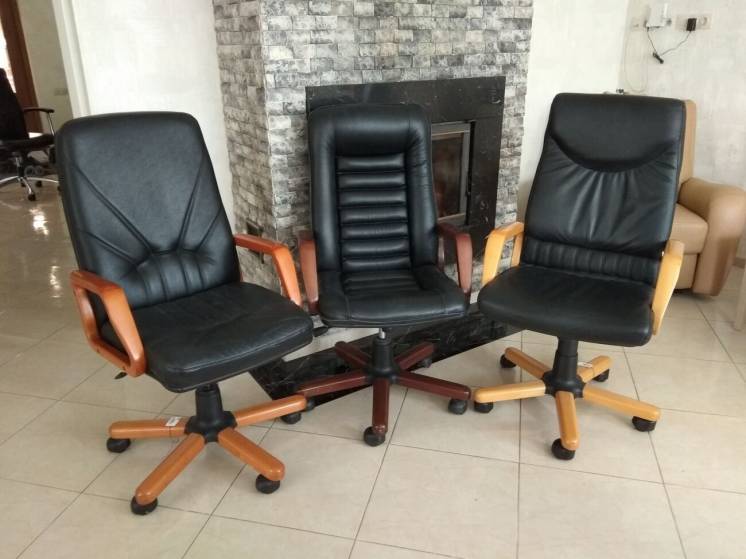 Кресло офисное кожаное пара, офісні шкіряні крісла комплект, кабінетні