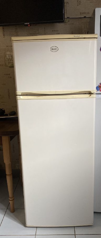 Продаётся холодильник Snaige