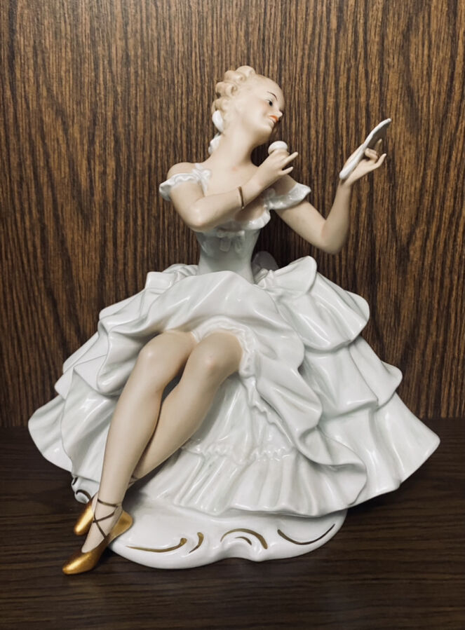 Порцелянова статуетка Балерина з дзеркалом, Schau Bach Kunst